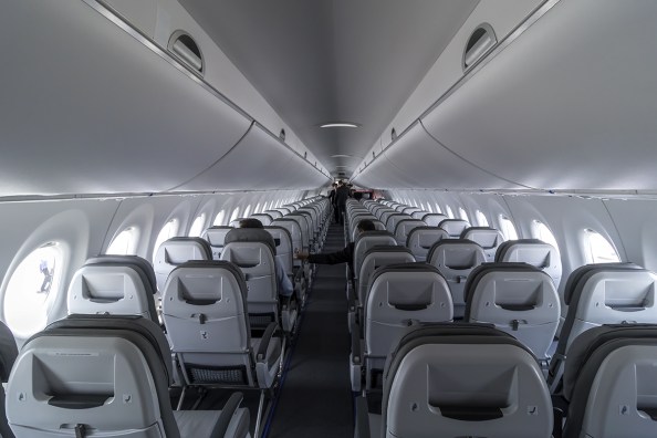 CSeries-cabin